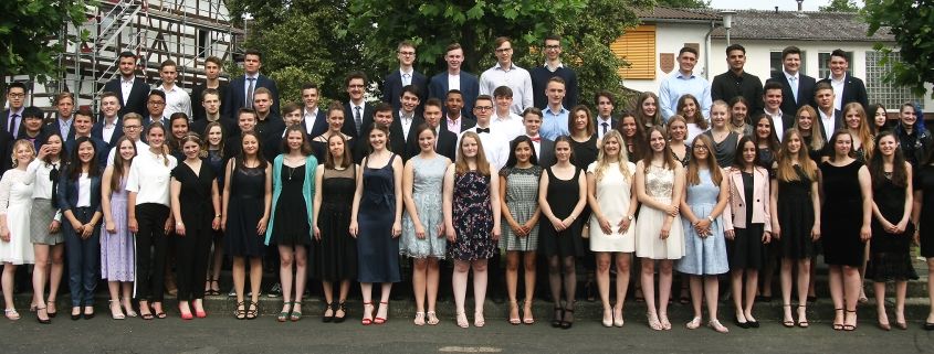 gruppenfoto von schülerinnen und schülern aus dem internat landschulheim steinmühle in marburg, hessen