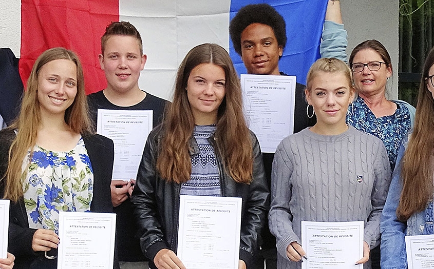 Steinmuehle_Sprachen Schülerinnen und Schüler aus der Schule & Internat Steinmühle bekommen ihre Sprachzertifikate in Marburg, Hessen