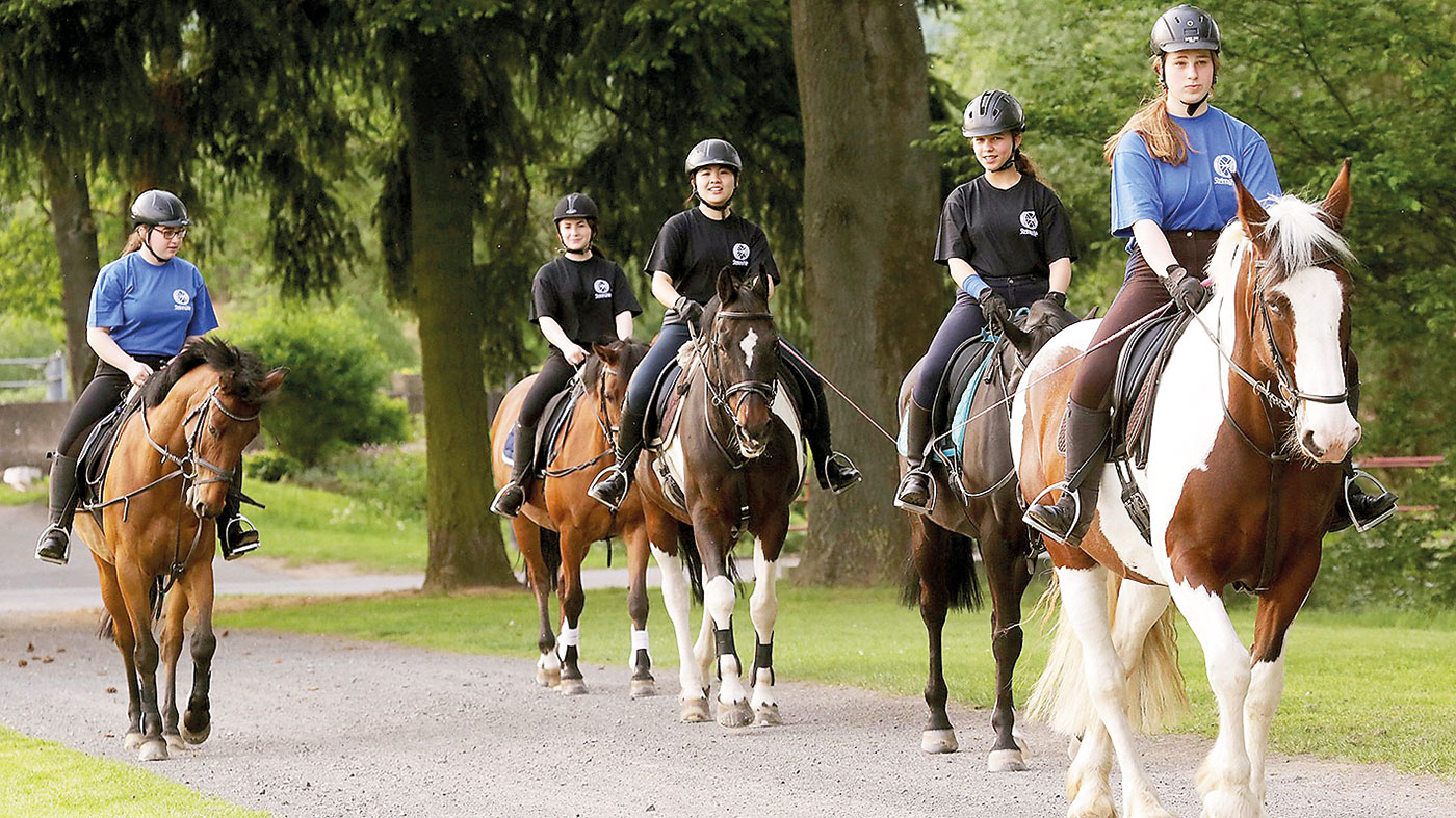 Schule_Internat_Steinmuehle_Reiten_1