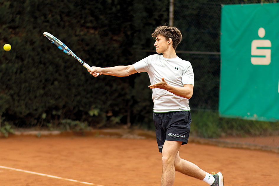 Schule_Internat_Steinmuehle_Tennis_1